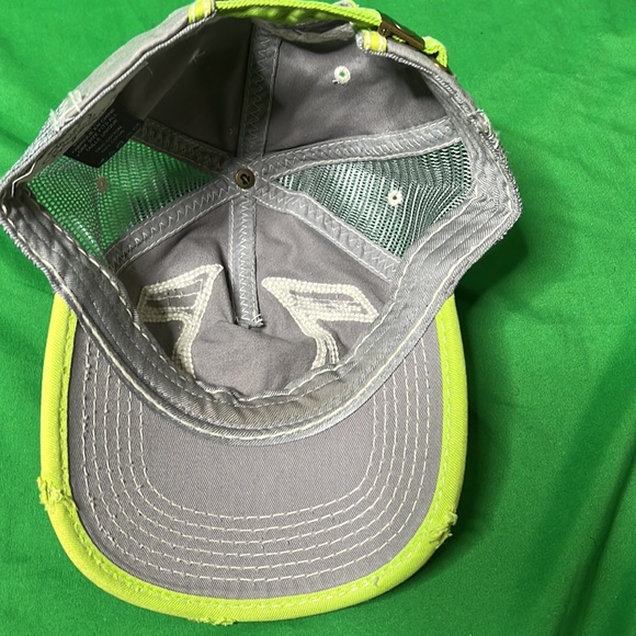 True Religion 🧢 - Picture 4 of 5